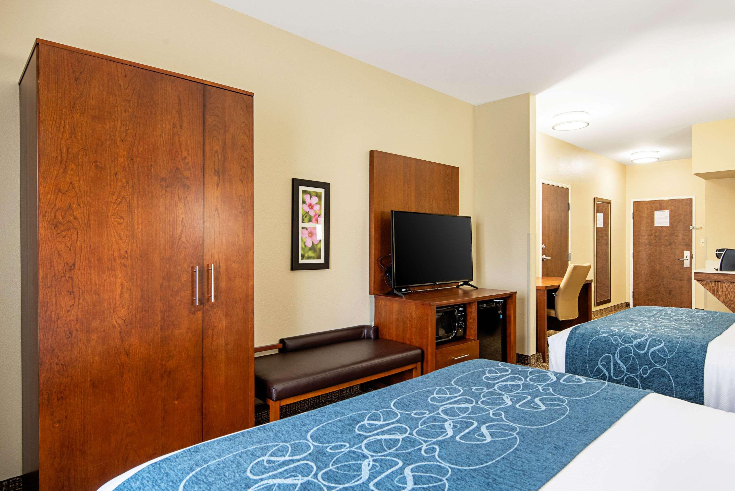 Comfort Inn & Suites פיין בלאף מראה חיצוני תמונה