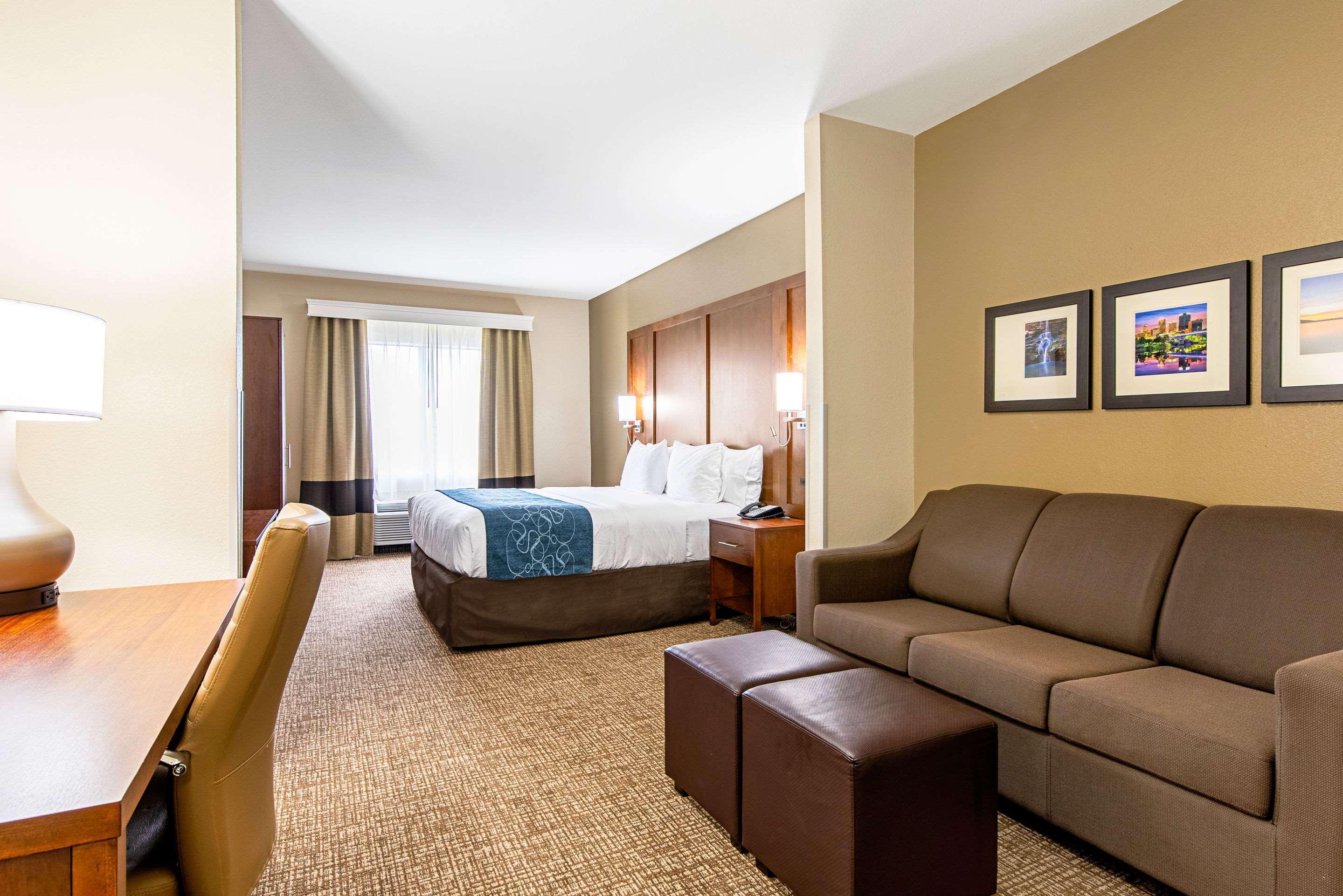 Comfort Inn & Suites פיין בלאף מראה חיצוני תמונה